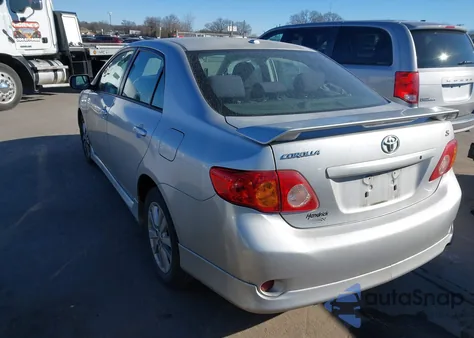 2010 Toyota Corolla S z USA, uszkodzony, nr VIN 1NXBU4EE8AZ276652